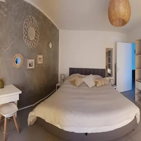 Отель Plage Chambre Np : Dans F4 *