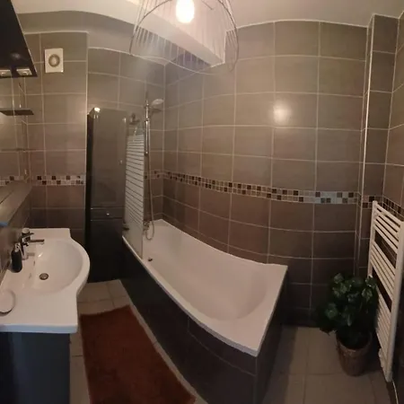Hotel Plage Chambre Np : Dans F4 El Havre